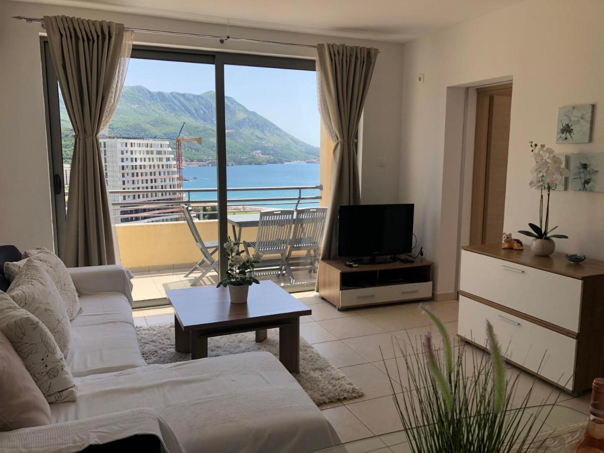 Sea View Two Bedroom Family Apartment With Pool - Sunset Ivanovici Bečići Εξωτερικό φωτογραφία